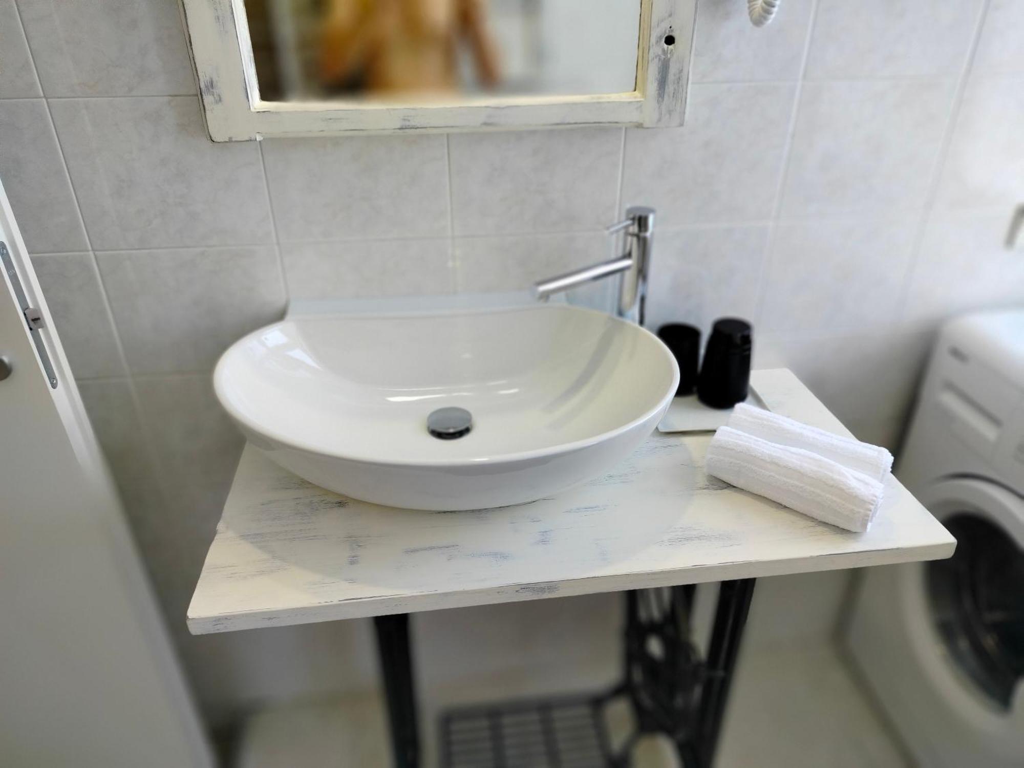 Sweetheart Apartment بوستو أرسيزيو المظهر الخارجي الصورة